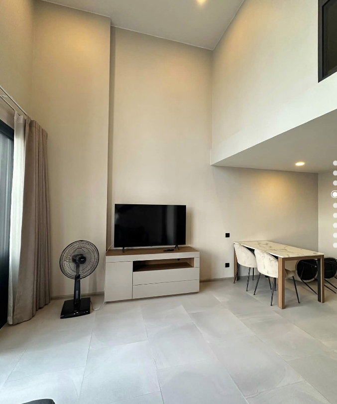picture ✨🏙️ Cooper Siam | Duplex 1BR Condo for Rent | High Ceiling | Near BTS National Stadium, Chulalongkorn University & Samyan - 4/8