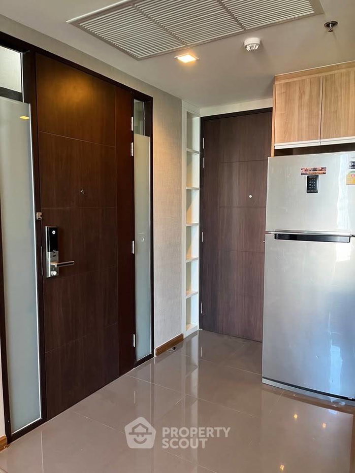 picture Well-Priced 1-BR 35 Sqm Wish Signature Midtown Siam near BTS Ratchathewi (300m) (ID 3100885) - 3/11