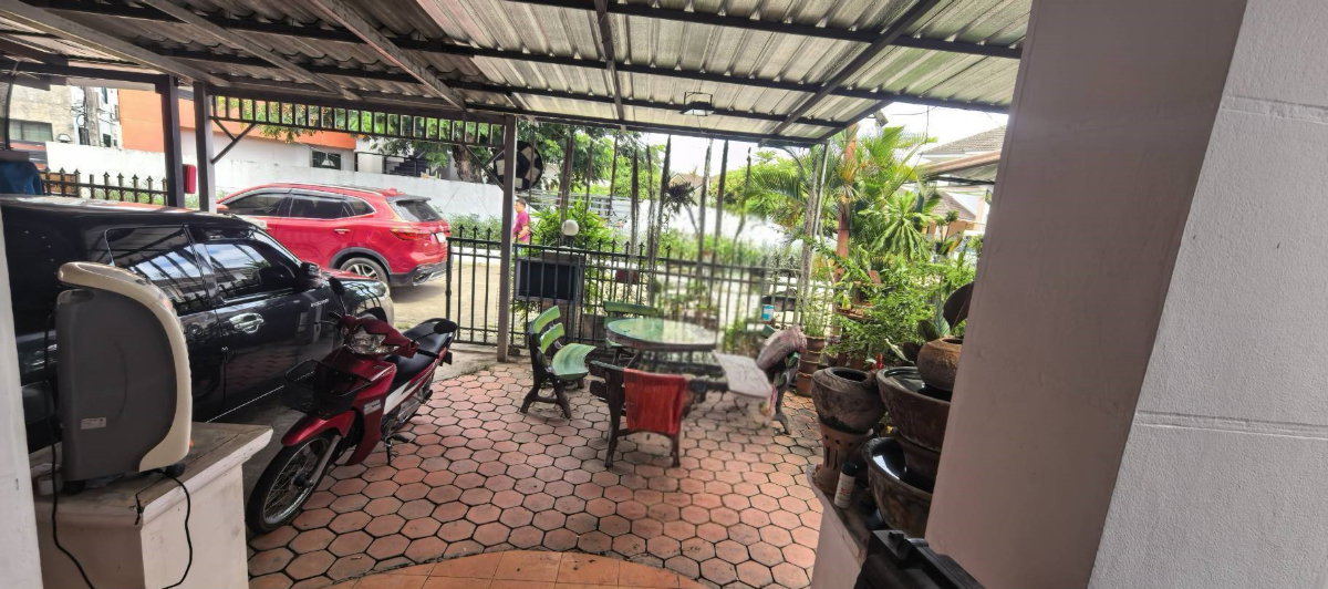 รูป บ้านแฝดทำเลทอง ย่านฟ้าฮ่าม-รวมโชค! T. 063-6649056 - รูปที่ 2/4