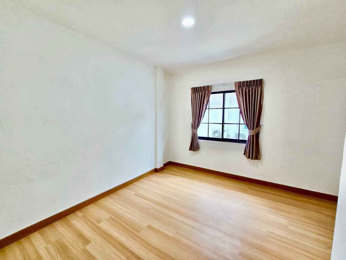 รูป ทาวน์เฮ้าส์ รีโนเวทใหม่ เฟอร์นิเจอร์สวย หมู่บ้านเมืองประชา ถ.หทัยราษฎร์ 35 ซ.67 คลองสามวา พร้อมอยู่ - รูปที่ 14/19