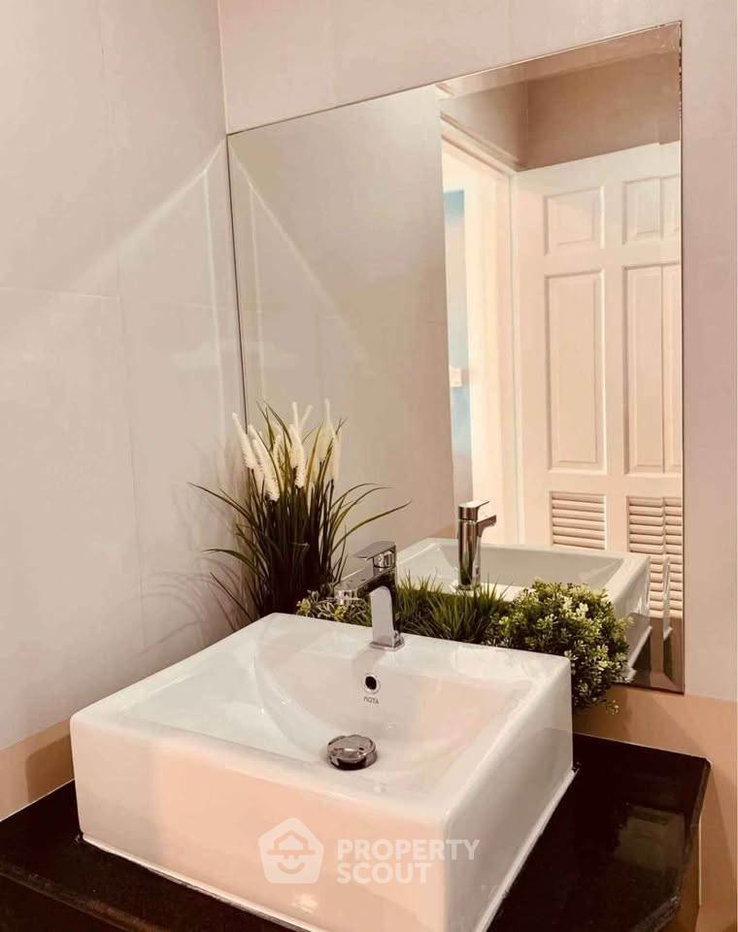 picture 2-BR 80 Sqm Condo At Sukhumvit Living Town, 300m to MRT Phetchaburi (ID 3101659) - 20/26
