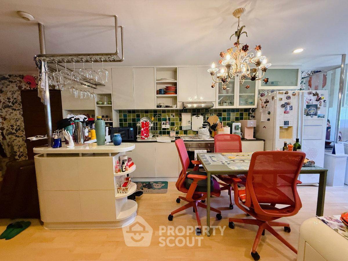 รูป คอนโด 2 ห้องนอน ขนาด 88 ตร.ม. อาคาร Aree Place สุขุมวิท 26 ใกล้ BTS พร้อมพงษ์ (ID 2912457) - รูปที่ 9/18