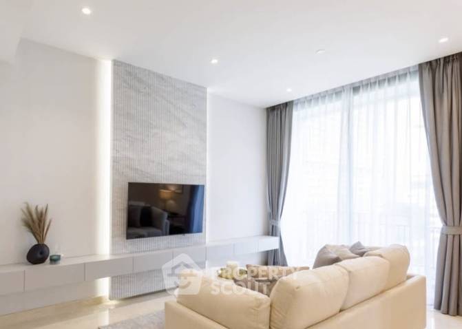 picture Pet-Friendly 2-BR 86 Sqm Condo For Rent At Muniq Langsuan,  BTS Ratchadamri (ID 3095473) - 7/11