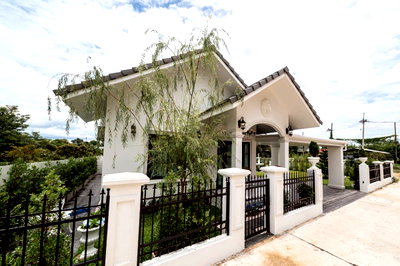 บ้านเดี่ยว ม.นอร์ท-เชียงใหม่ : ชาคริราห์วิลล์ (Chakrira Ville) – บ้านเดี่ยวสไตล์อังกฤษ บนทำเลส่วนตัวที่น้ำแพร่ หางดง T. 063-6649056