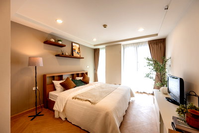 ขายคอนโด : Resorta Yen-Akat 3 bedrooms, for sale