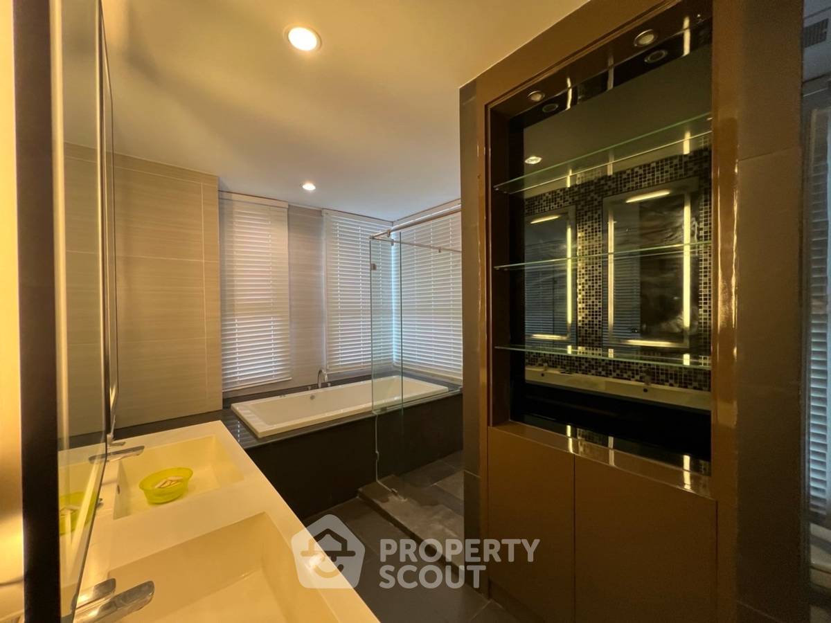 picture High-Floor 2-BR 78 Sqm At Chewathai Residence Bang Pho 100m MRT Bang Pho (ID 3100666) - 8/13