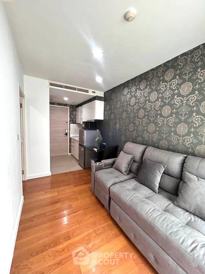 picture 1-BR Condo For Rent At Condolette Light Convent, 300m To BTS Sala Daeng (ID 3084077) - 4/8