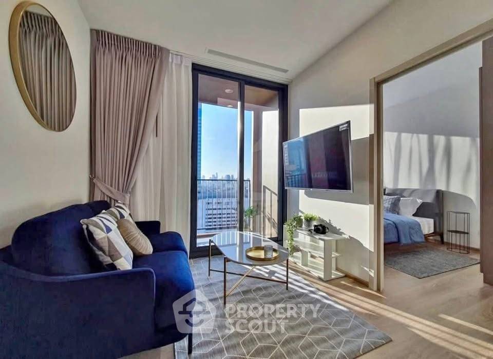 picture 18th-Floor 2-BR Condo, Oka Haus Sukhumvit 36 near BTS Thong Lor (ID 3100932) - 1/12