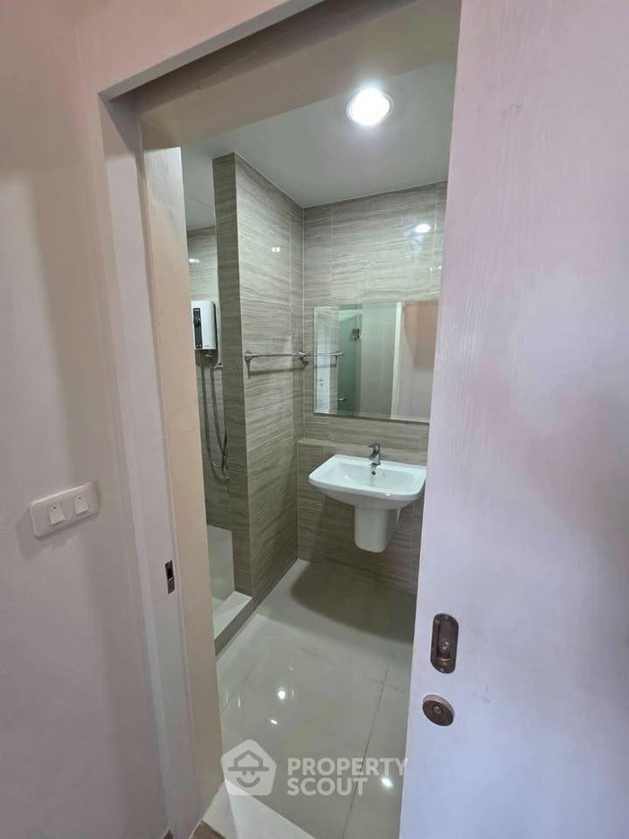 picture Attractive 2-BR Condo, Niche Mono Sukhumvit-Bearing, 400m to BTS Bearing (ID 3098356) - 13/13