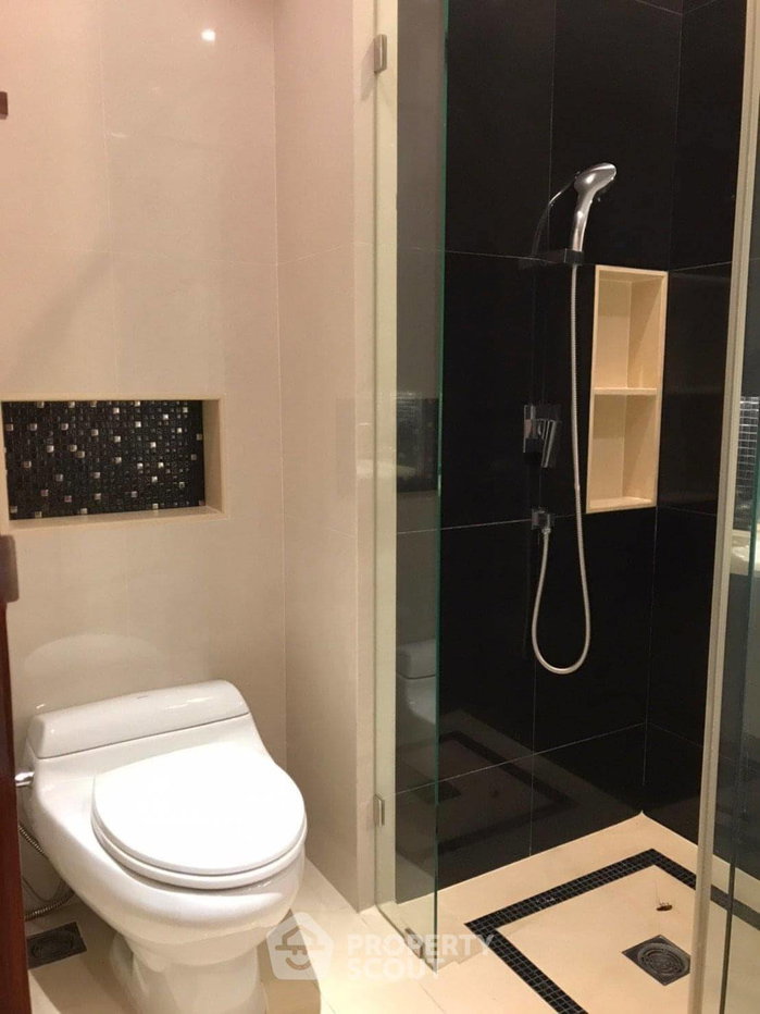 รูป คอนโด 2 ห้องนอน น่าอยู่ The Address Sukhumvit 28 300 ม. ถึง BTS พร้อมพงษ์ (ID 1589866) - รูปที่ 3/7