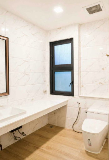 picture Luxurious detached house, like new condition, premium location near Central Chonburi. - 12/17