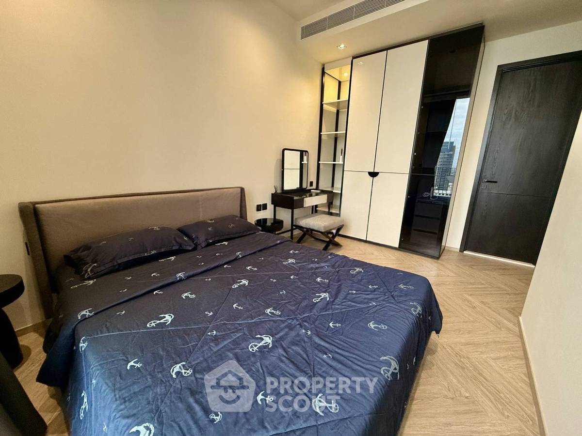 picture 40th-Floor 2-BR 78 Sqm Condo At Chapter Charoennakhorn Near BTS Krung Thon Buri (ID 2810623) - 2/5