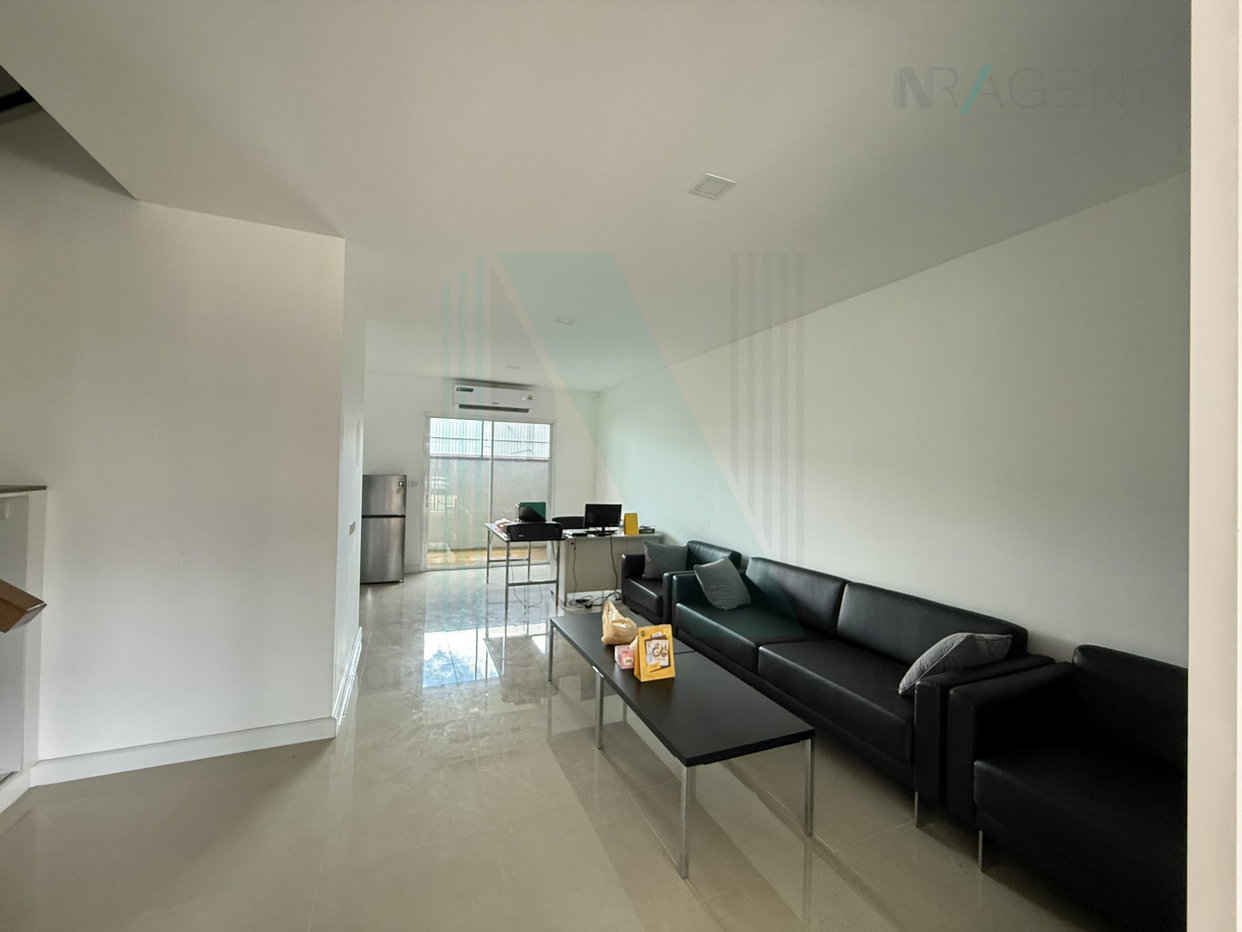 picture For Sell Town house THE EIFFEL RAMKAMHEANG-MISTINE 2-story 3 bedroom 3 bathroom - 4/8