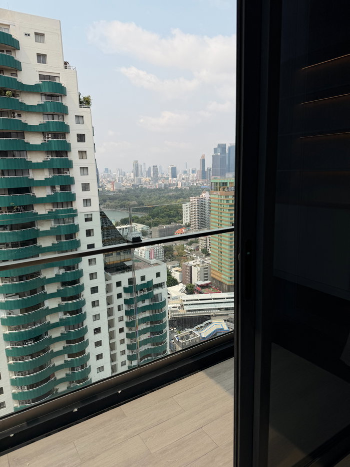 รูป Luxury 3-Bedroom for Rent at Celes Asoke – Prime Asoke - รูปที่ 11/17