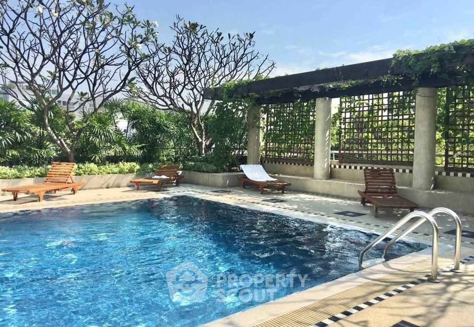 picture 2-BR 116 Sqm Condo For Rent At Supreme Ville Condominium, MRT Khlong Toei (ID 3098514) - 23/23