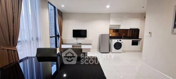 picture 2-BR Condo At Up Ekamai, 24th-Floor, Near ARL Ramkhamhaeng (ID 3103004) - 1/18