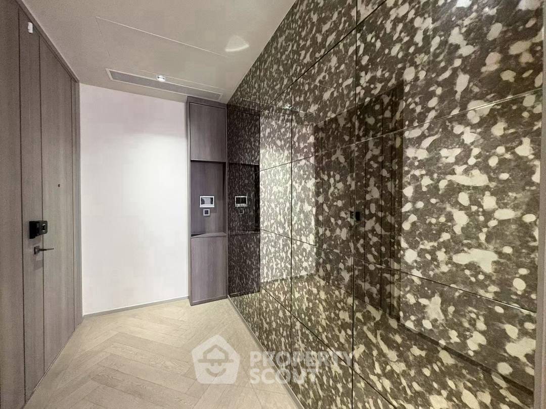 รูป คอนโด 2 ห้องนอน ที่ The Reserve Sathorn ชั้น 22 ใกล้ BTS สะล Daeng (ID 3105711) - รูปที่ 13/13