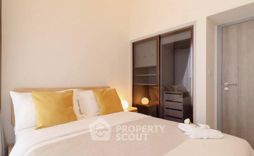 picture 2-BR Condo At SOHO Bangkok Ratchada | 200m to MRT Huai Khwang (ID 3093798) - 2/10