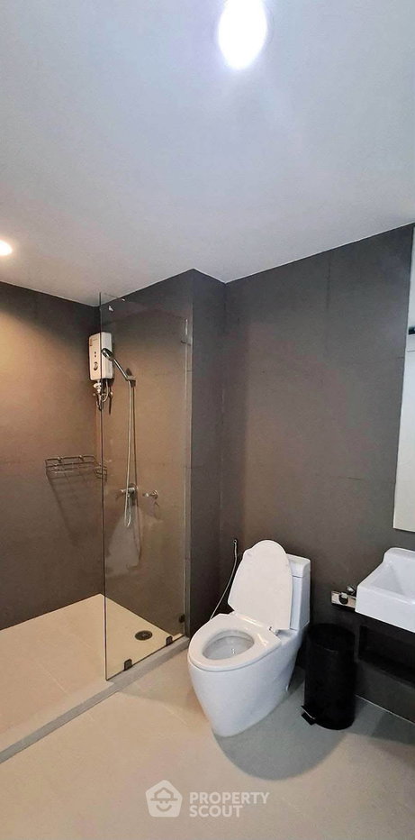 picture 2-BR Condo At Up Ekamai, 24th-Floor, Near ARL Ramkhamhaeng (ID 3103004) - 18/18
