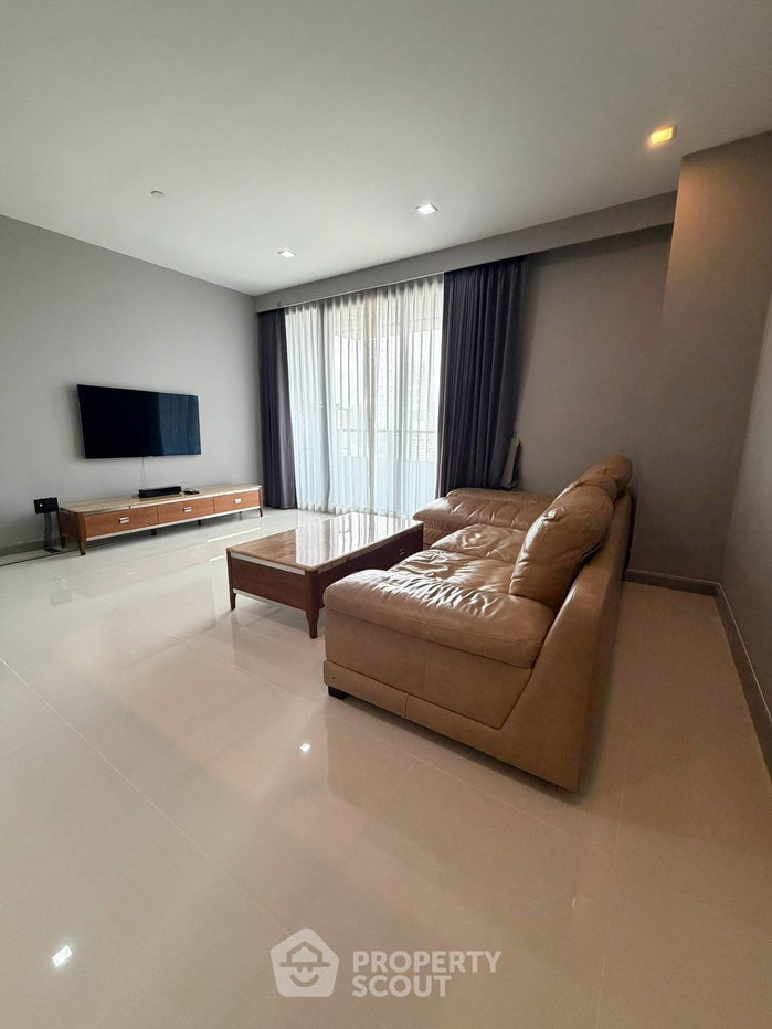 picture Pet-Friendly 2-BR 88 Sqm Condo At M Silom, 400m to BTS Chong Nonsi (ID 3105599) - 1/10