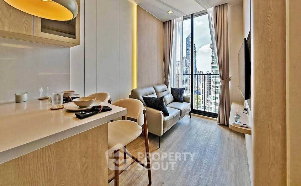 picture 1-BR Condo Noble State 39, 24th-Floor, 30 Sqm, 400m to BTS Phrom Phong (ID 3103407) - 1/10