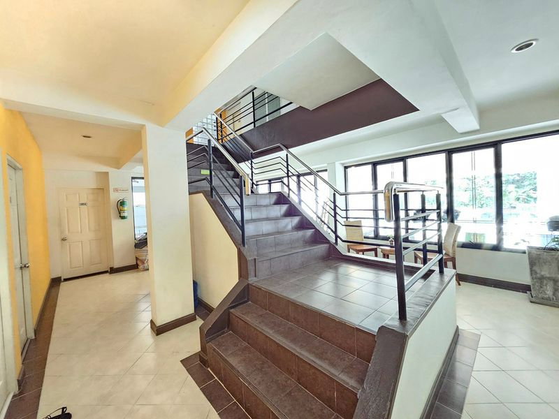 รูป 🔴 🏢 ขายหอพักทำเลดี ย่านตัวเมืองเชียงใหม่ ใกล้ราชภัฏเชียงใหม่ ,ตลาดจริงใจ พร้อมผู้เช่า T. 063-6649056 - รูปที่ 6/21