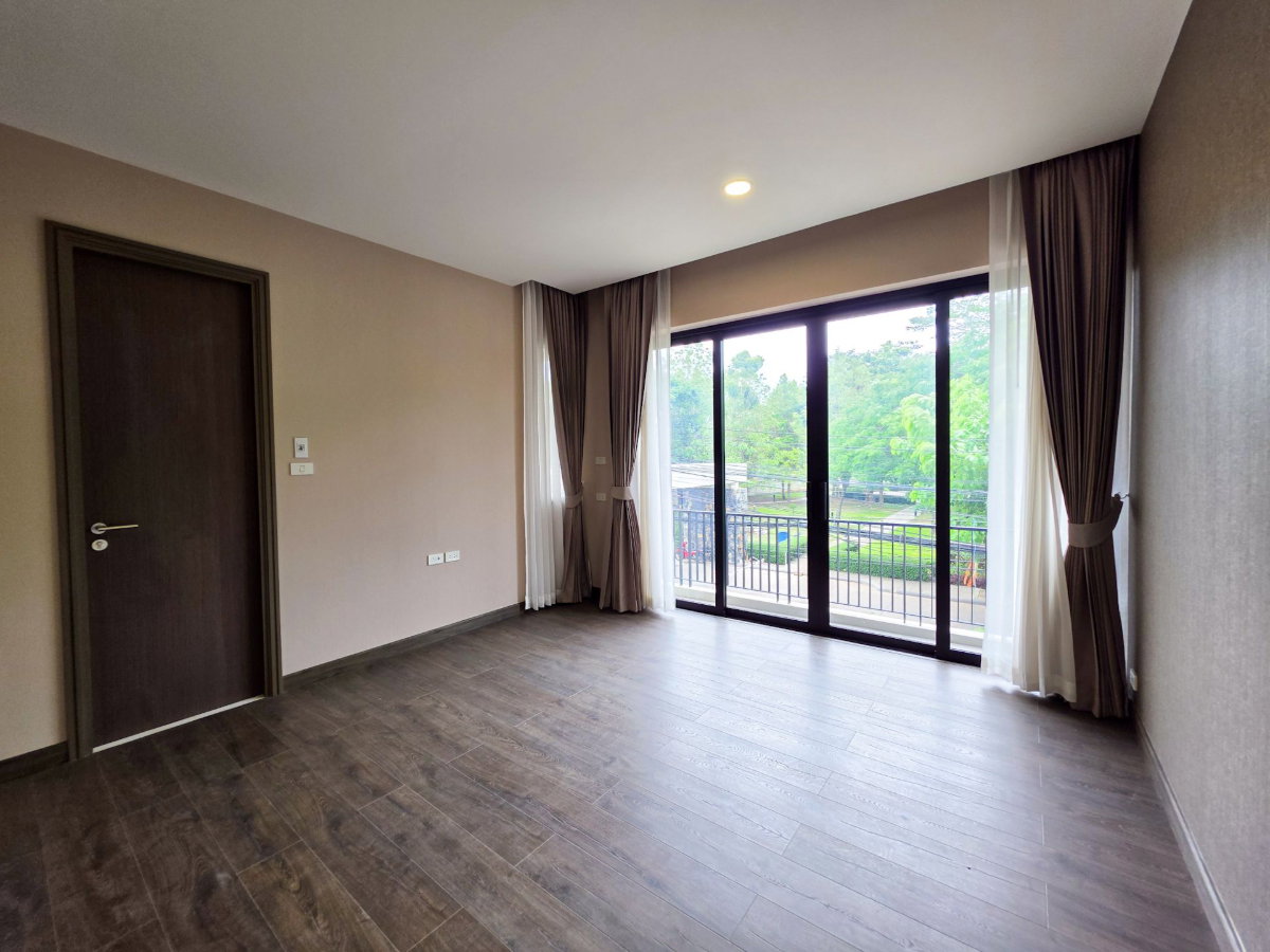 รูป ขายบ้านเดี่ยวลักชัวรี่ 4 ห้องนอน 5 ห้องน้ำ 109.9 ตร.วา พื้นที่ใช้สอย 448 ตร.ม. | ฉัตรเพชร ลักชัวรี่ คัสตอมไมซ์ ถนนเหล่านาดี ขอนแก่น - รูปที่ 12/20