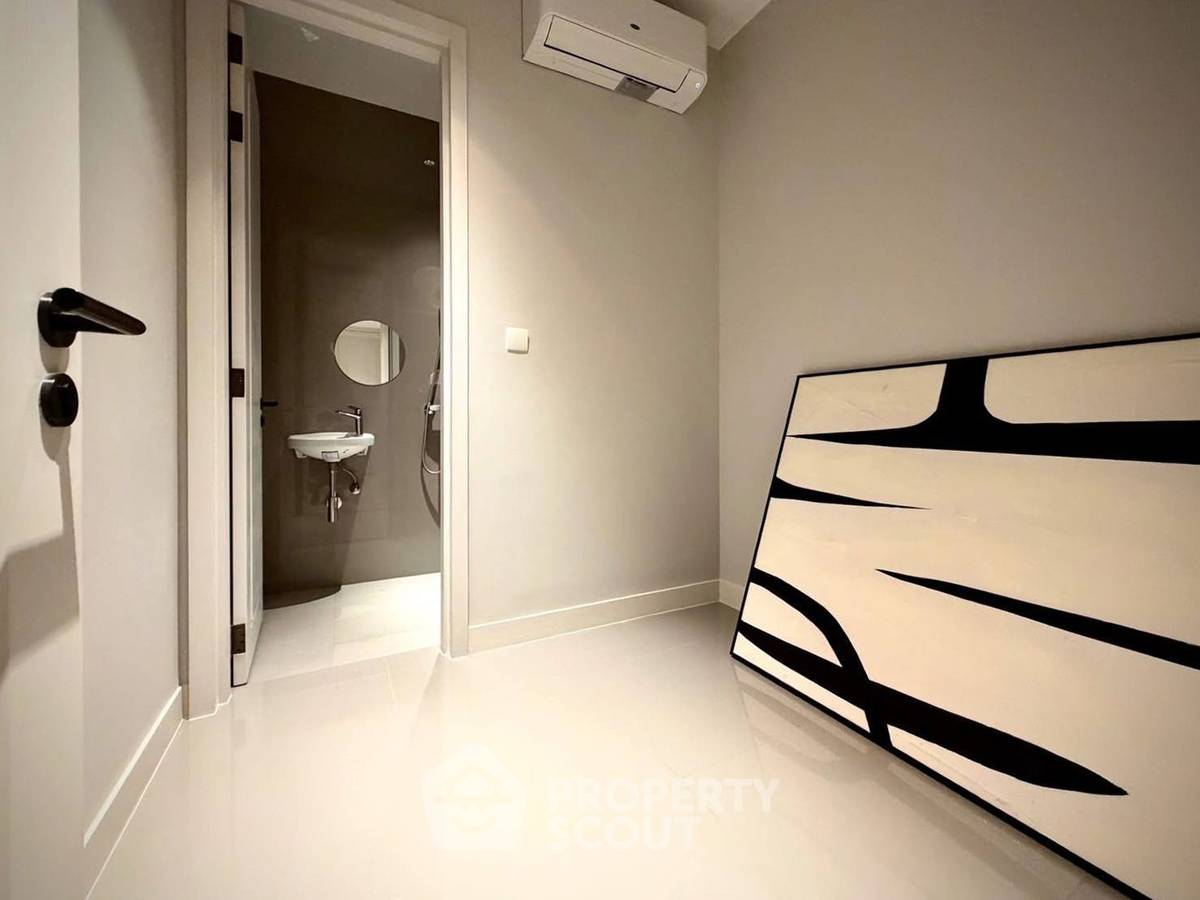 picture 3-BR 218 Sqm Condo At One 89 Wireless, 200m To MRT Lumphini (ID 3106327) - 13/14