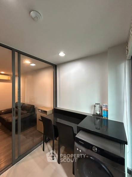 รูป คอนโด 1 ห้องนอน ราคาเหมาะสม โครงการ เรนเด สุขุมวิท 23 ใกล้ MRT สุขุมวิท 300 ม. (ID 3103343) - รูปที่ 2/7