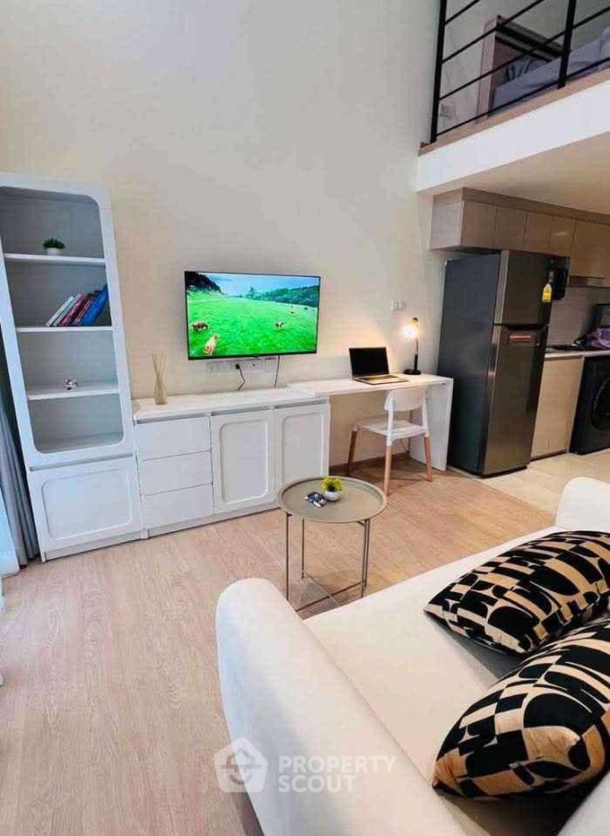 picture High-Floor 1-BR 30.6 Sqm At Na Reva Charoennakhon, BTS Pho Nimit (ID 3108258) - 2/9