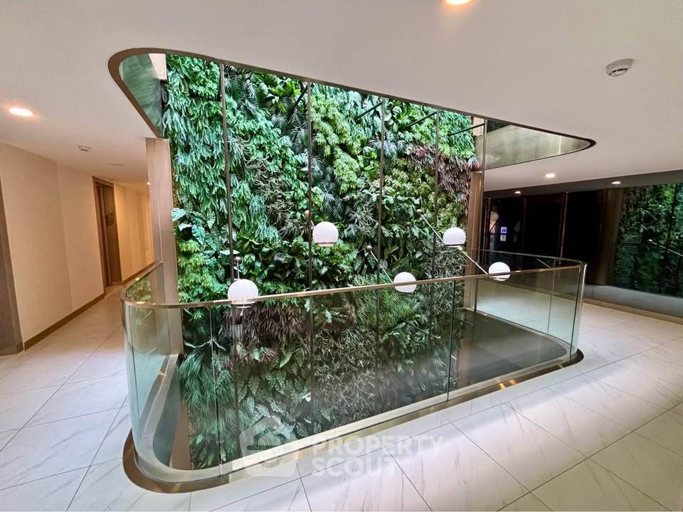 picture Well-Priced 1-BR Condo, Chewathai Residence Thonglor, Thong Lo (ID 3104094) - 8/10