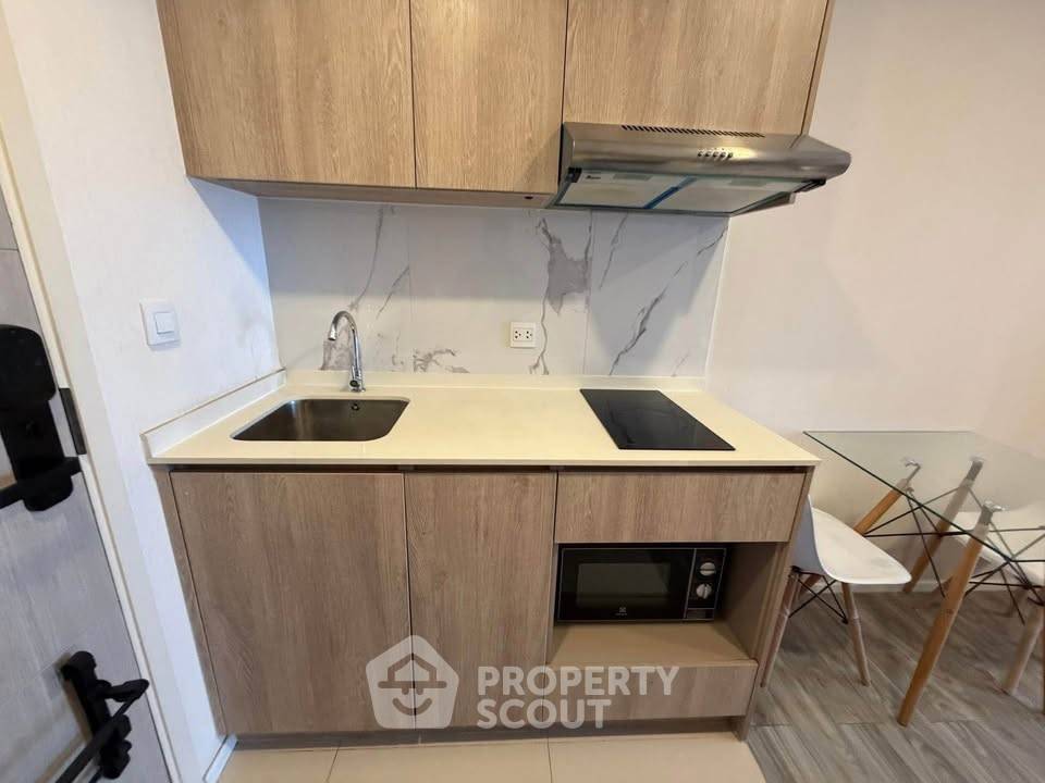 picture Well-Priced 2-BR Condo At Noble Be 33, 28th Floor Near BTS Phrom Phong (ID 3103449) - 11/25