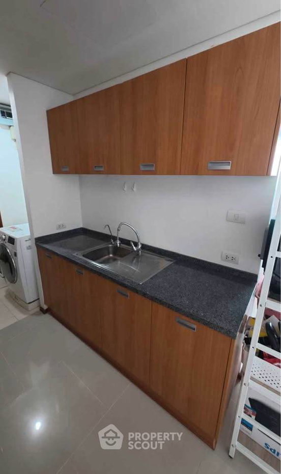 รูป ราคาเหมาะสม 1 ห้องนอน 55 ตร.ม. ชั้น 15 วิลล่า สาทร ใกล้ BTS กรุงธนบุรี 100 ม. (ID 3108073) - รูปที่ 4/5