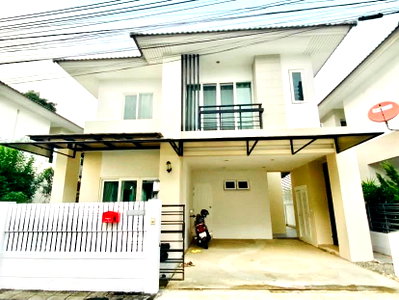เช่าบ้านเดี่ยว ถนนเชียงใหม่-หางดง : ให้เช่าบ้านเดี่ยว 2 ชั้น พร้อมเฟอร์นิเจอร์ครบ ในโครงการ The Urbana 2 แม่เหียะ บรรยากาศเงียบสงบ ปลอดภัย เดินทางสะดวก ใกล้สนามบินมาก RH-37