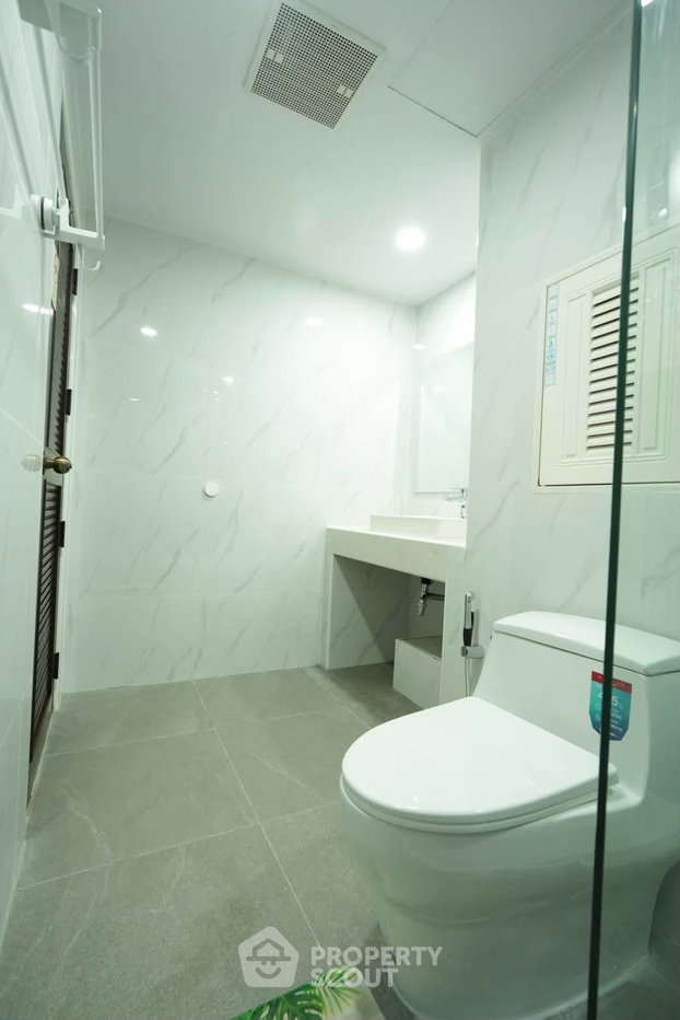 picture 1-BR 76 Sqm High-Floor At Supalai Place Sukhumvit 39, BTS Phrom Phong (ID 3103461) - 10/10