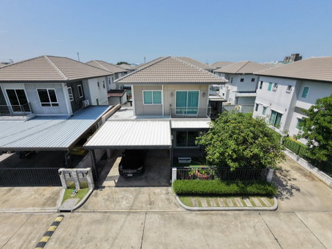 ขาย Centro สุขสวัสดิ์ พระราม 3 บ้านเดี่ยวหลังใหญ่ บนแปลงริม 57 ตร.ว. ตกแต่งครบ เดินทางเข้าเมืองง่าย ใกล้ ทางด่วนสุขสวัสดิ์ และวงแหวนอุตสาหกรรม