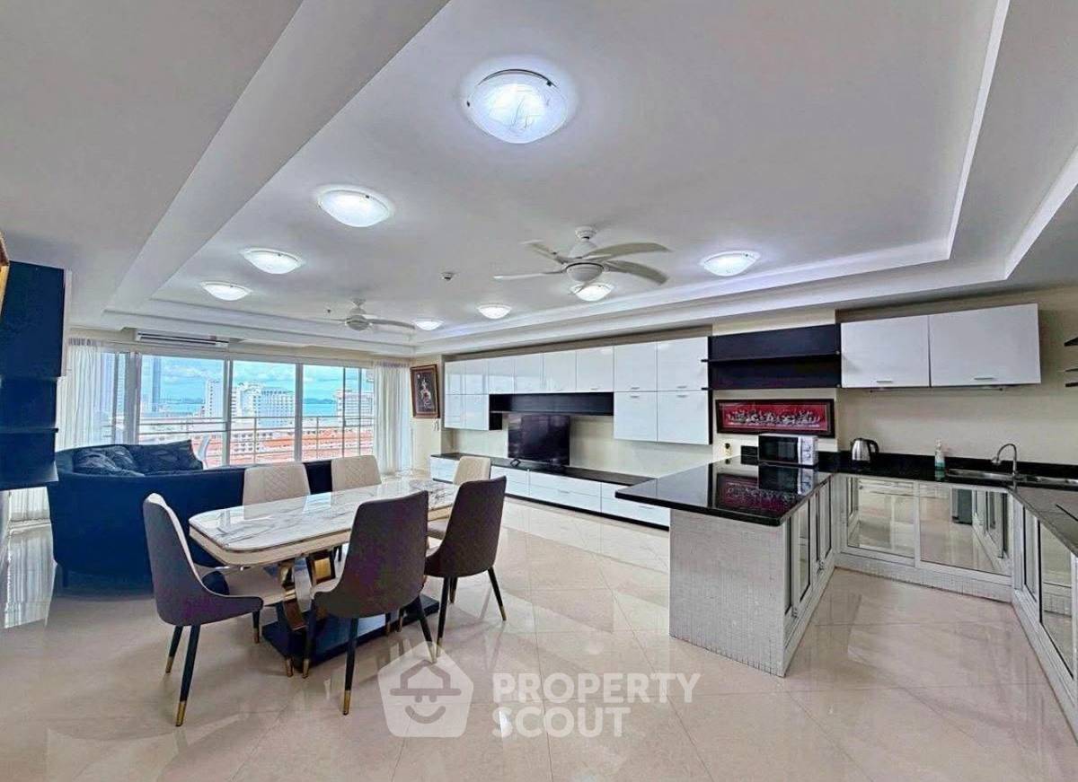 picture 2-BR Condo For Sale, View Talay 5 Jomtien Beach (ID 3107409) - 2/16