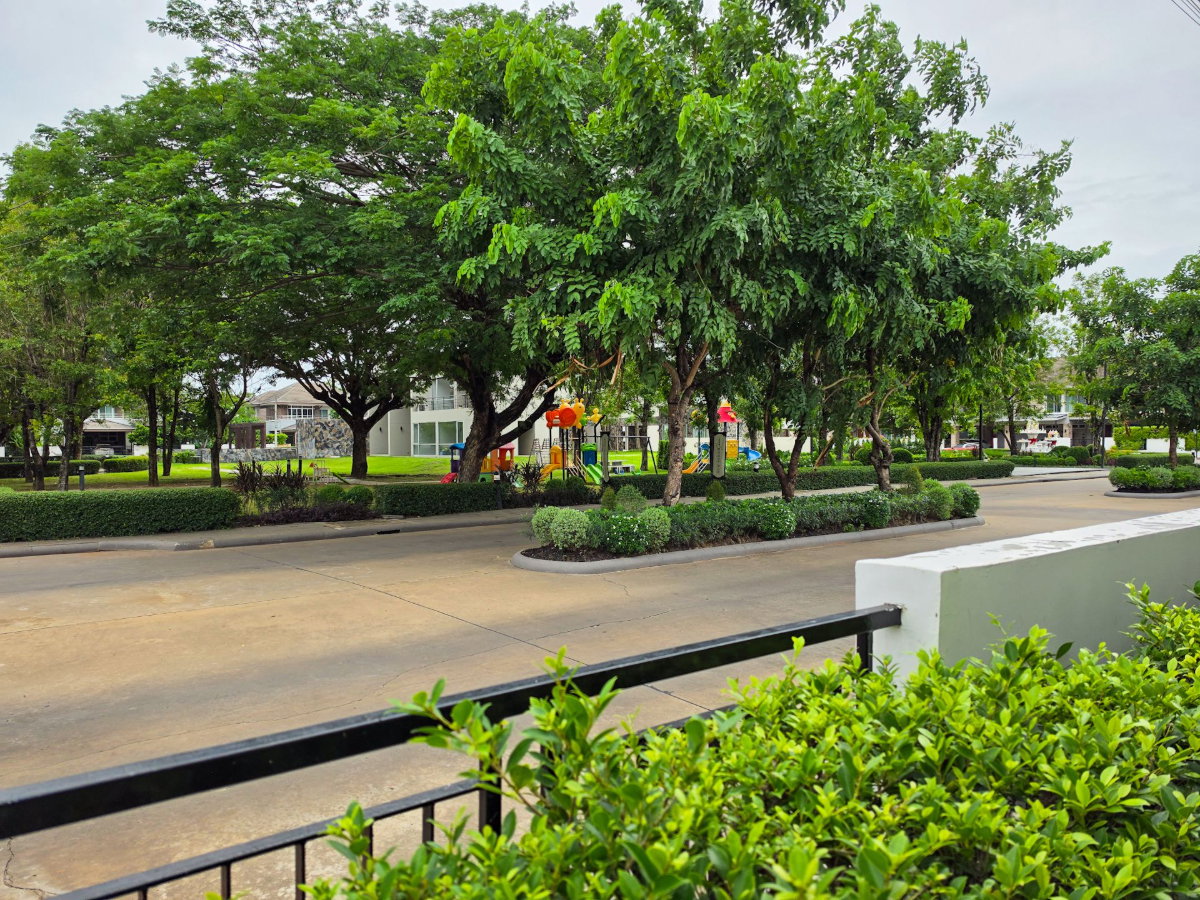 รูป ขายบ้านเดี่ยวลักชัวรี่ 4 ห้องนอน 5 ห้องน้ำ 109.9 ตร.วา พื้นที่ใช้สอย 448 ตร.ม. | ฉัตรเพชร ลักชัวรี่ คัสตอมไมซ์ ถนนเหล่านาดี ขอนแก่น - รูปที่ 5/20