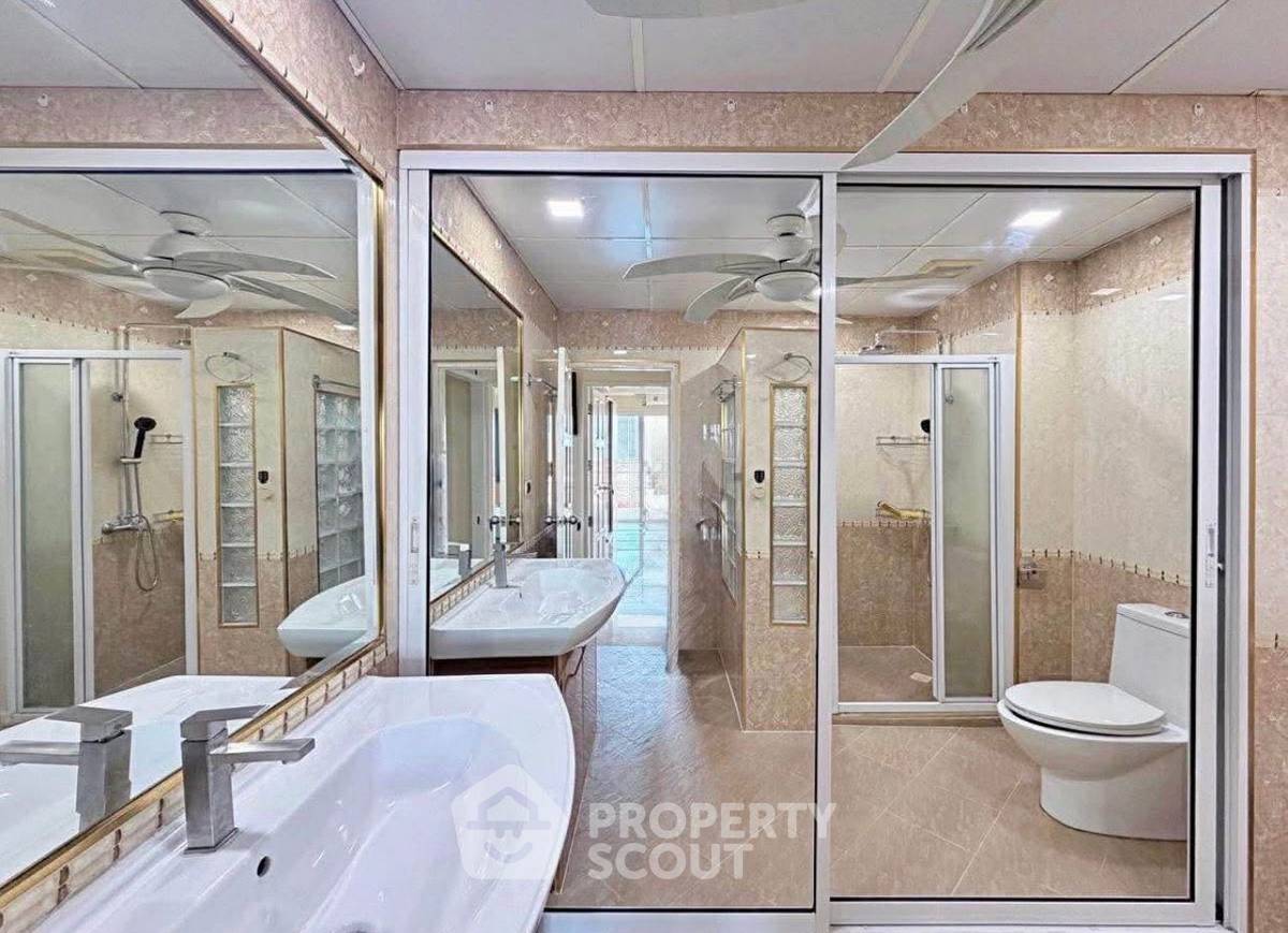 picture 2-BR Condo For Sale, View Talay 5 Jomtien Beach (ID 3107409) - 7/16