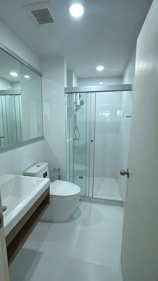 picture Knightsbridge tiwanon for rent Corner room - 7/9
