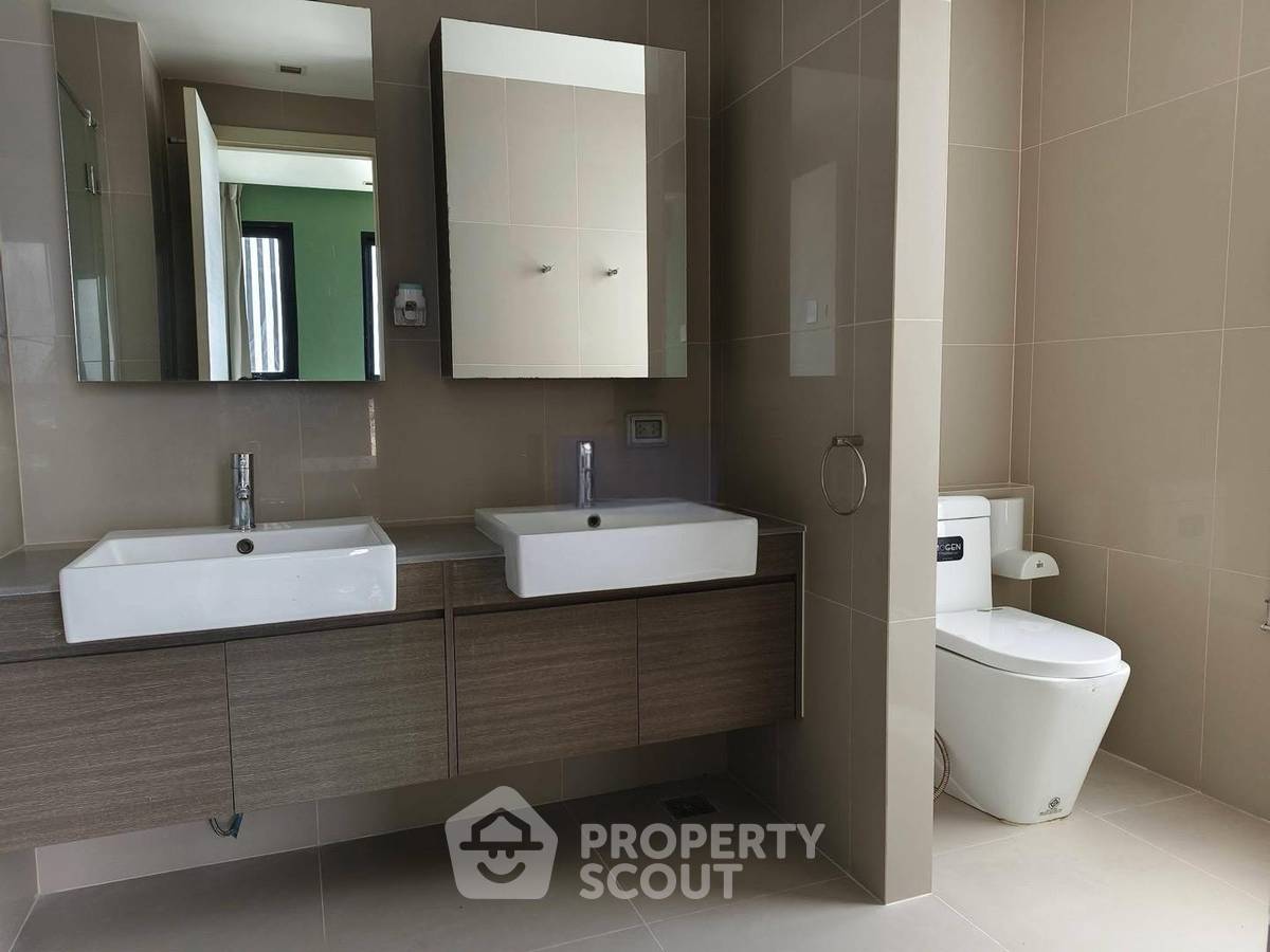 รูป 2 ห้องนอน 67 ตร.ม. ชั้นสูง ที่ Quinn Condo Ratchada 17 ใกล้ MRT สุทธิสาร 400 ม. (ID 2913984) - รูปที่ 9/11