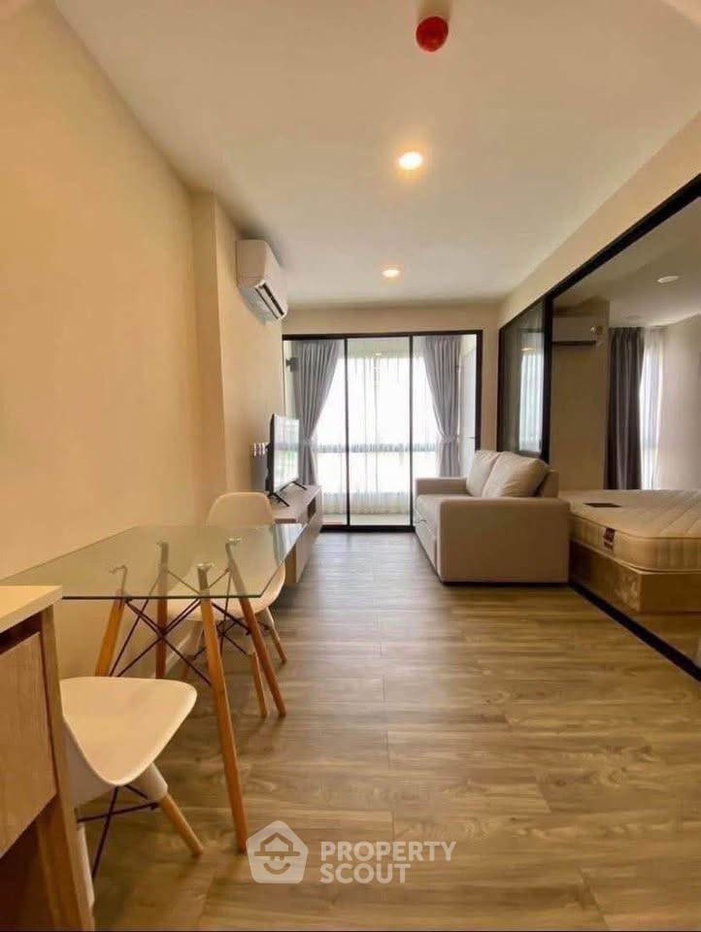picture Well-Priced 2-BR Condo At Noble Be 33, 28th Floor Near BTS Phrom Phong (ID 3103449) - 3/25