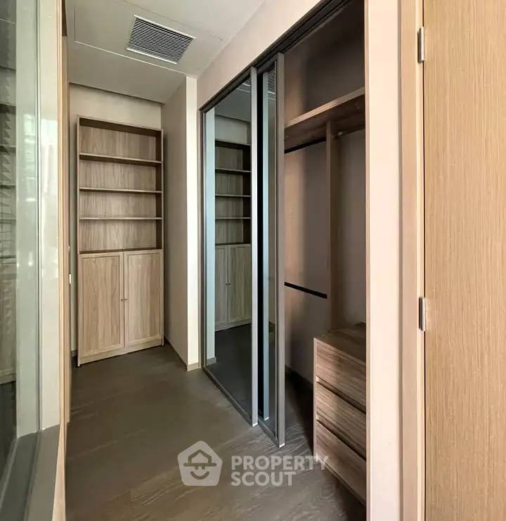 picture 1-BR 45 Sqm, Floor 13 At The Esse Asoke Near MRT Sukhumvit (ID 2828484) - 11/16