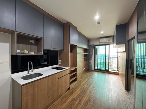 For Sale – The Parkland Phetkasem 56 Floor 24, 40m to MRT Phasi Charoen, Fully Built-in, Parking Included, Quiet Unit