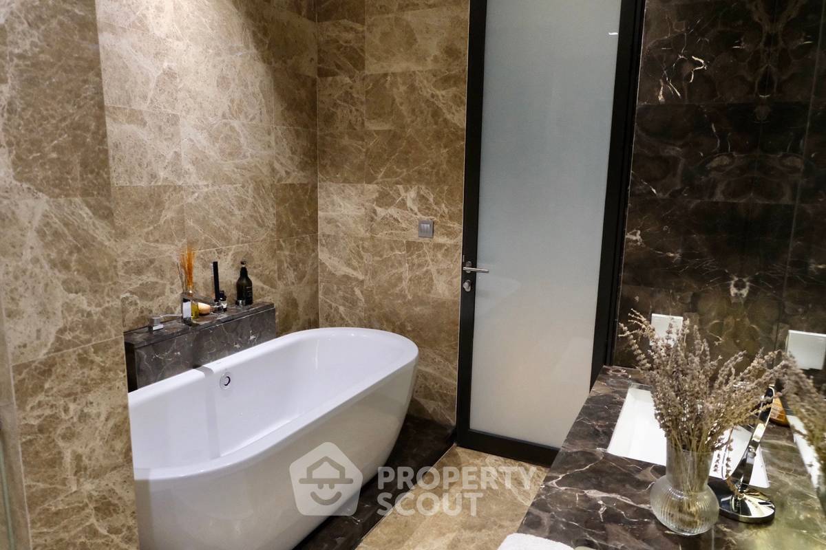 picture 2-BR 90 Sqm Condo At 28 Chidlom, 300m To BTS Chit Lom (ID 3101549) - 11/29