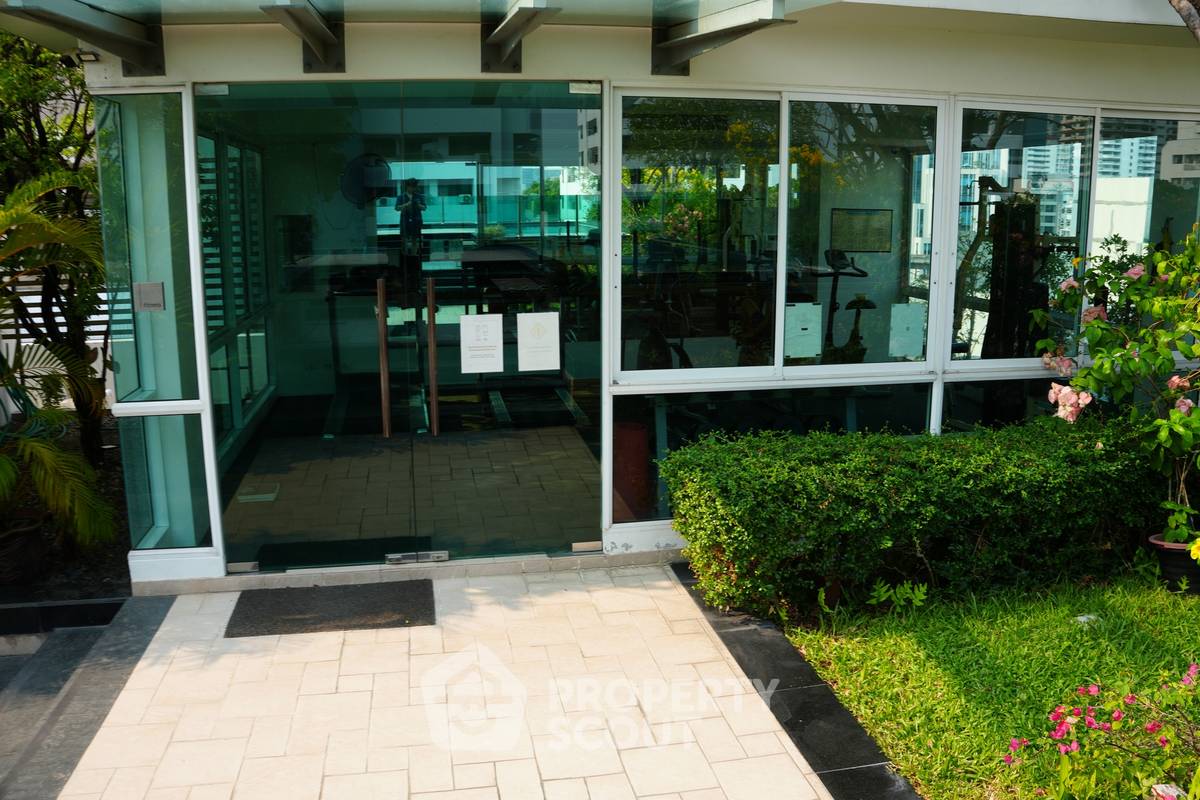 รูป คอนโด 2 ห้องนอน 82 ตร.ม. ขาย ที่ศิริ ออน 8 สุขุมวิท 8 ใกล้ BTS นานา 400 ม. (ID 2964315) - รูปที่ 10/11