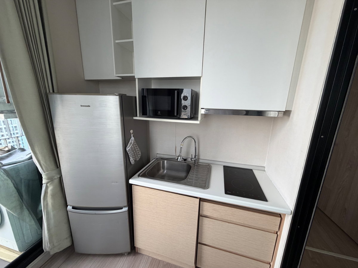picture (pic update 14/07/26) For rent 1 bedroom high floor ( Corner room ) - 5/11