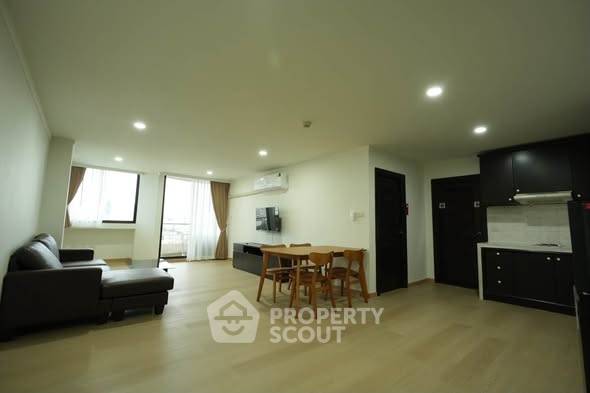 picture 1-BR 76 Sqm High-Floor At Supalai Place Sukhumvit 39, BTS Phrom Phong (ID 3103461) - 2/10