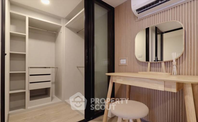 picture 2-BR Condo At SOHO Bangkok Ratchada | 200m to MRT Huai Khwang (ID 3093798) - 4/10