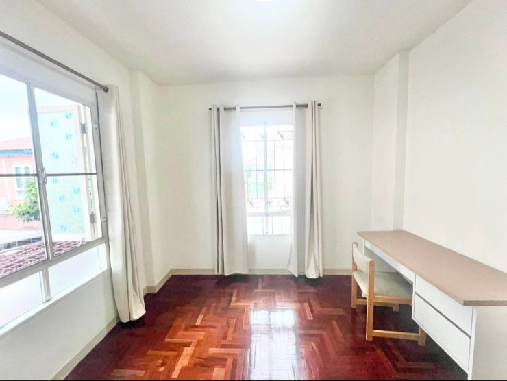 รูป ให้เช่าบ้าน ชลลดา บางบัวทอง ซอยวัดลาดปลาดุก - รูปที่ 7/8